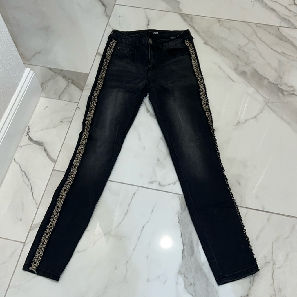 Fashionnova Black Jeans Size 5
